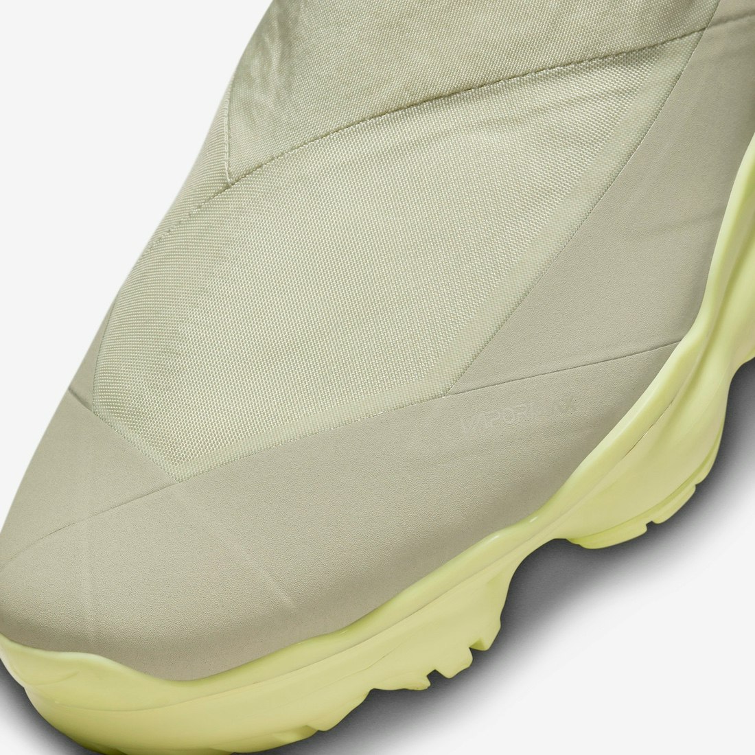 Nike Air VaporMax Moc Roam "Light Stone"