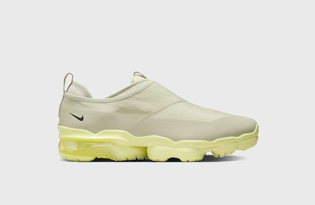 Nike Air VaporMax Moc Roam "Light Stone" Nike Air VaporMax Moc Roam "Light Stone"