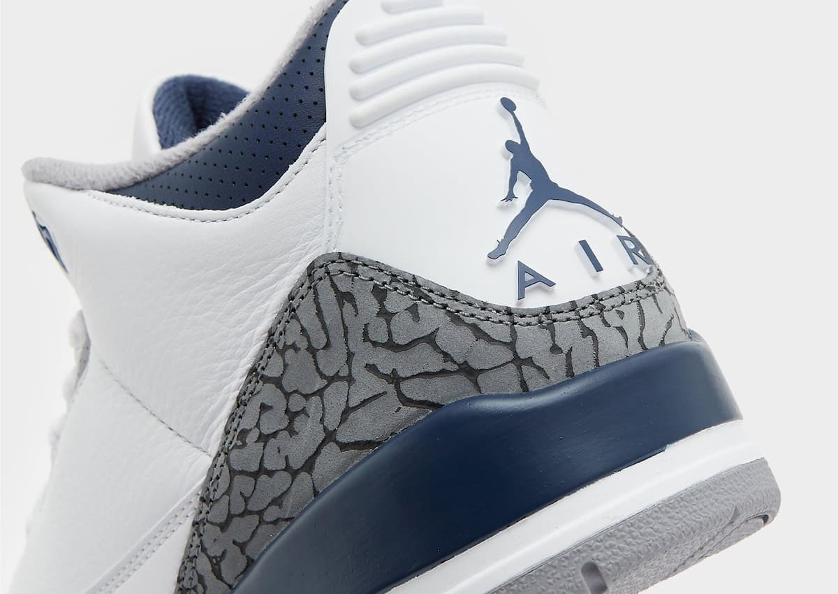 Air Jordan 3 "Midnight Navy"