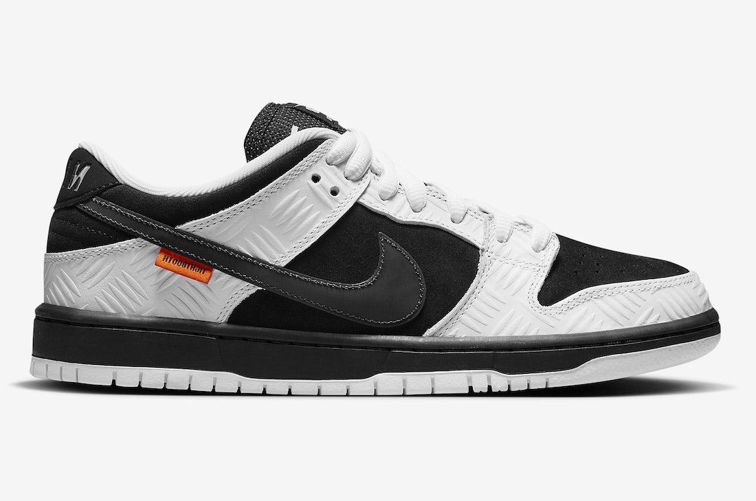 TIGHTBOOTH x Nike SB Dunk Low "Black/White"