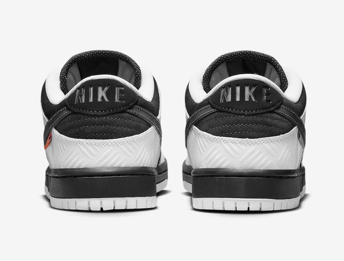 TIGHTBOOTH x Nike SB Dunk Low "Black/White"