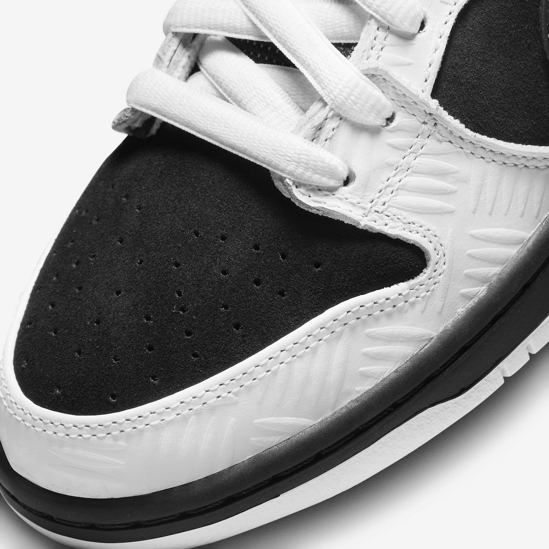 TIGHTBOOTH x Nike SB Dunk Low "Black/White"