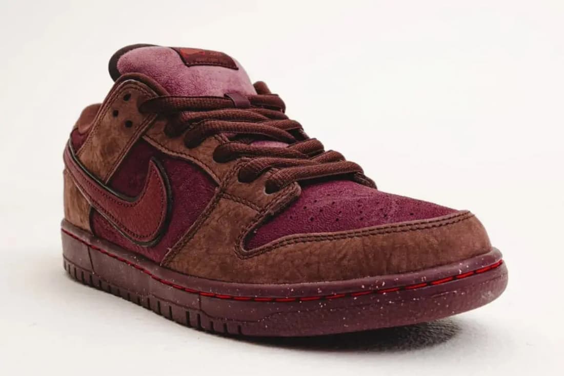 Nike SB Dunk Low "City of Love" Pack