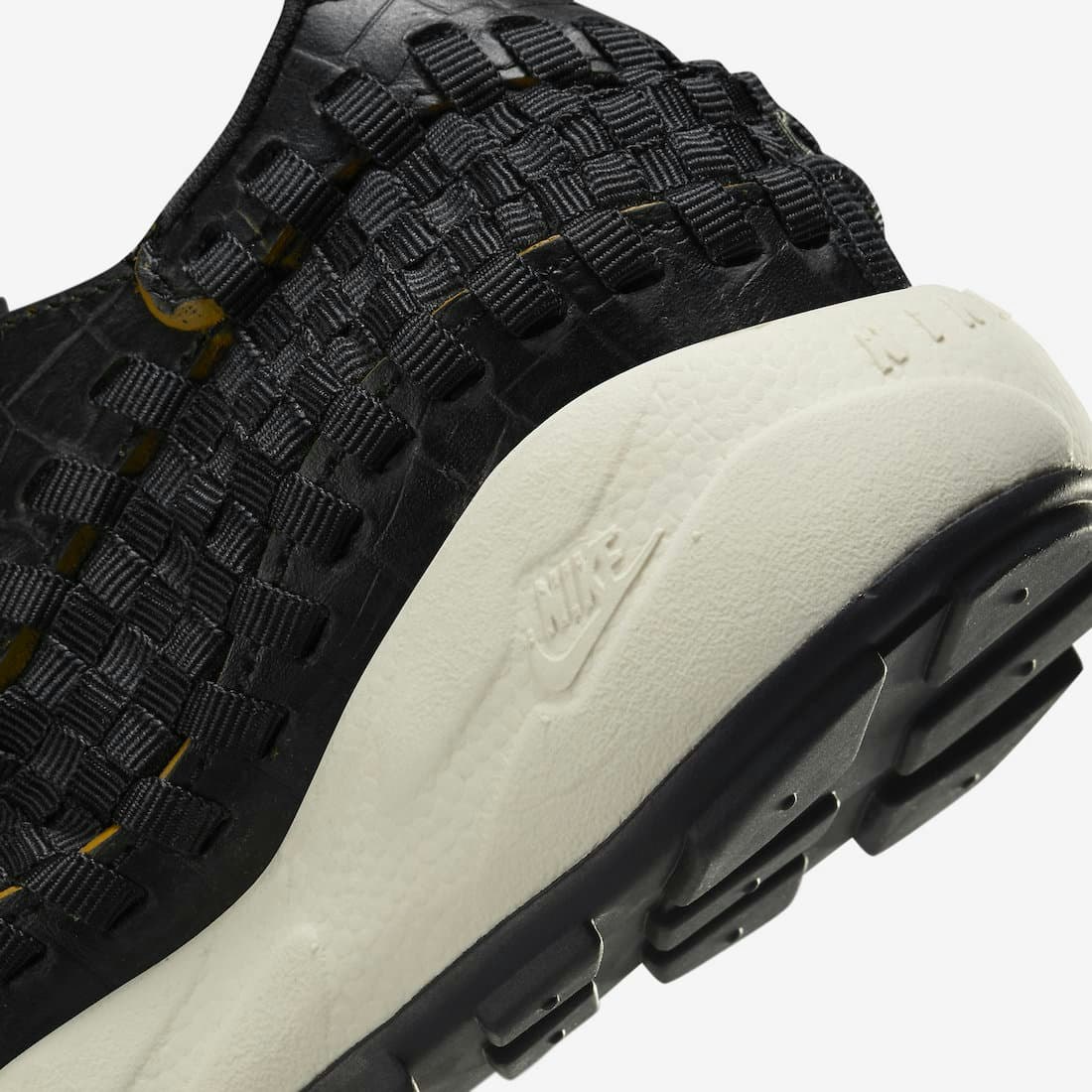 Nike Air Footscape Woven "Black Croc"