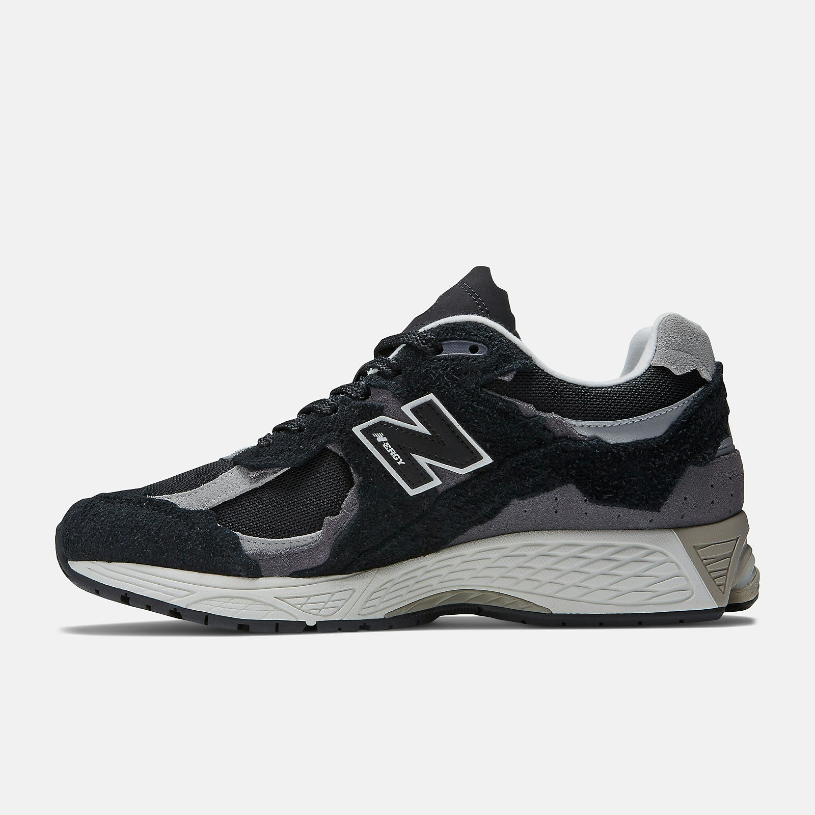 New Balance 2002R "Protection Pack" (Black)