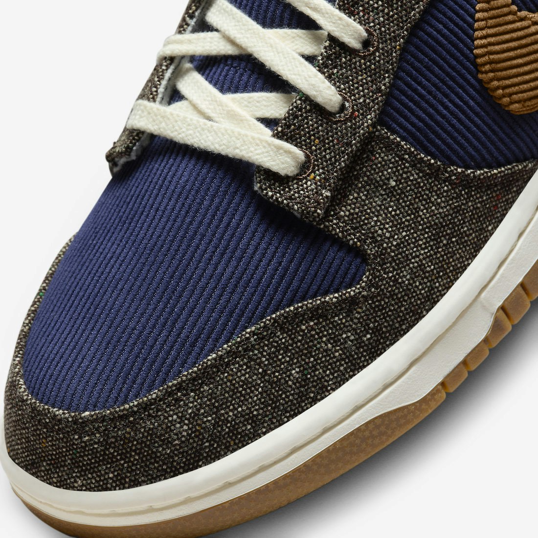 Nike Dunk Low Premium "Tweed Corduroy"
