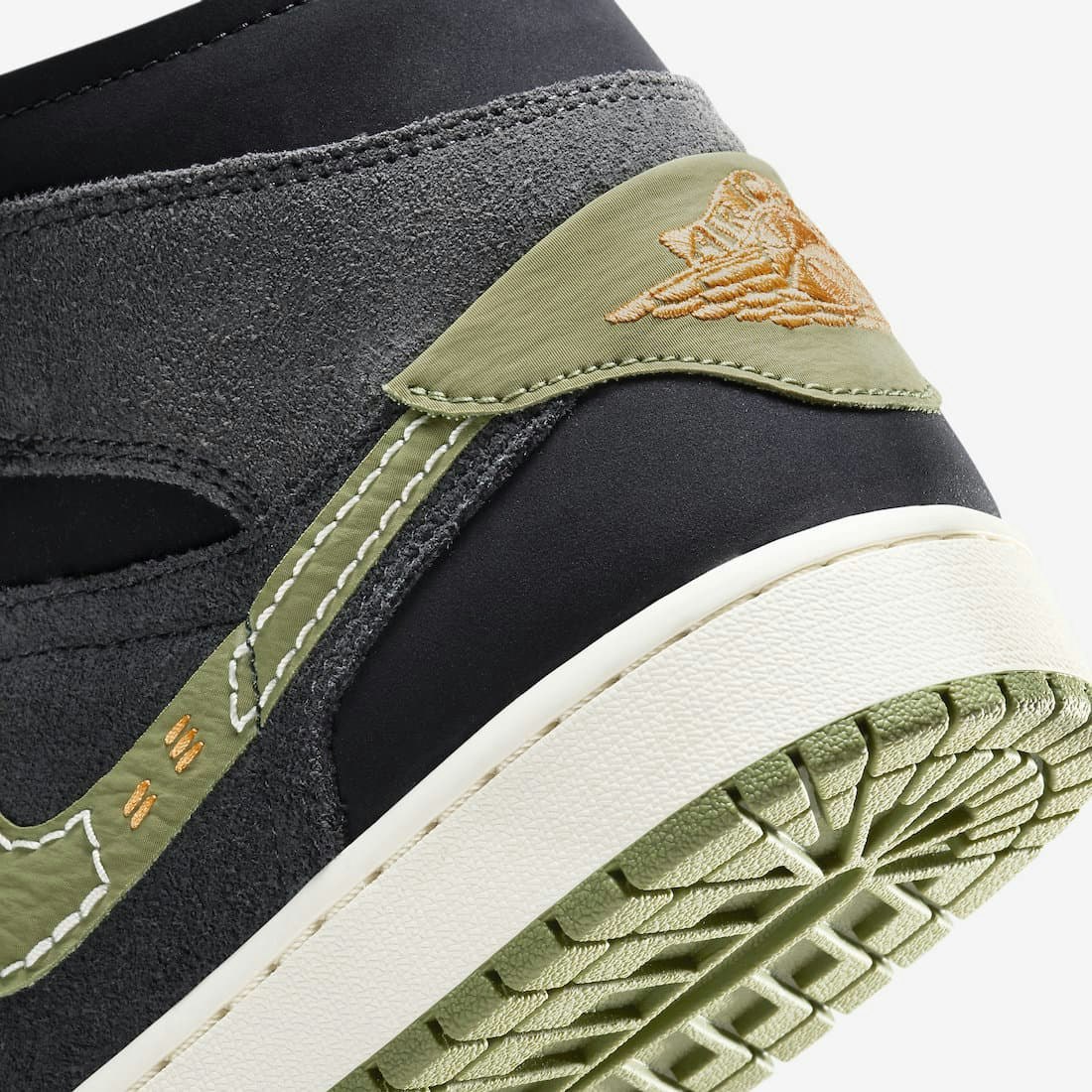 Air Jordan 1 Mid SE Craft "Anthracite"