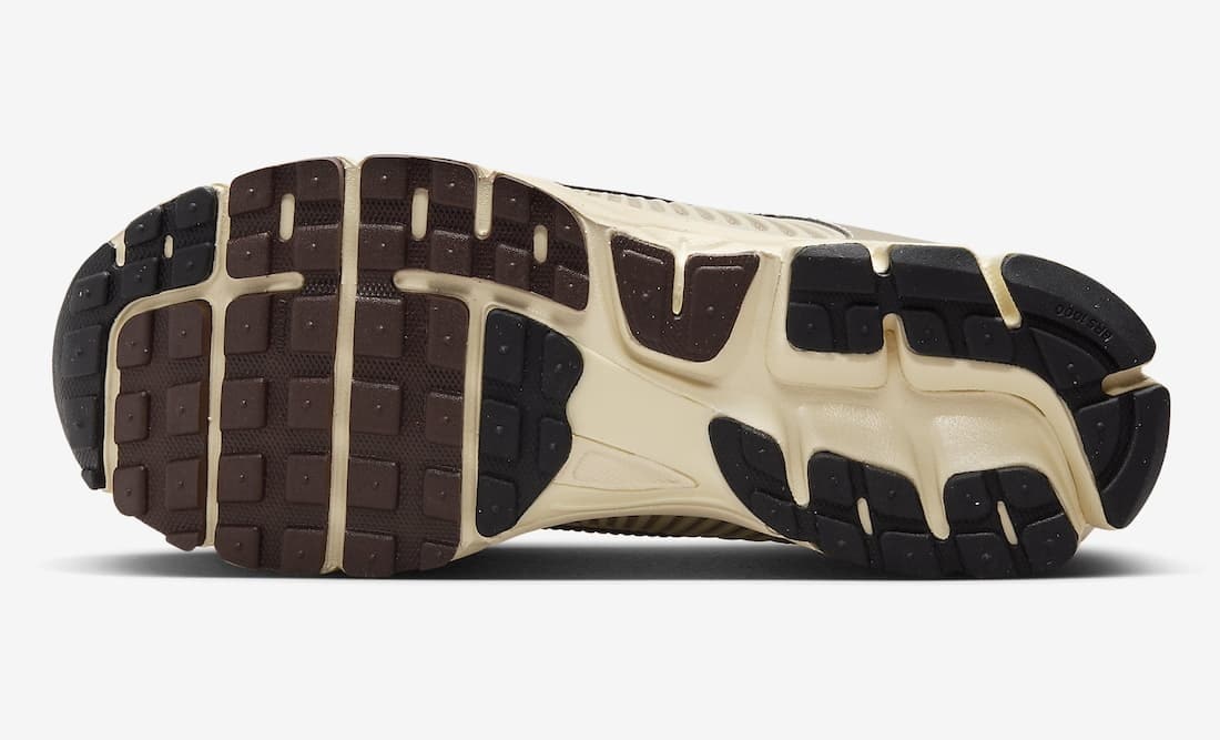 Nike Zoom Vomero 5 "Amber Brown"