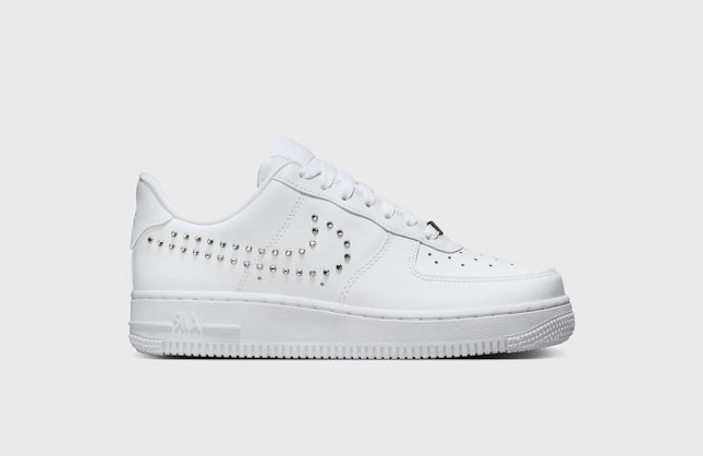 Nike Air Force 1 Low "White Chrome"