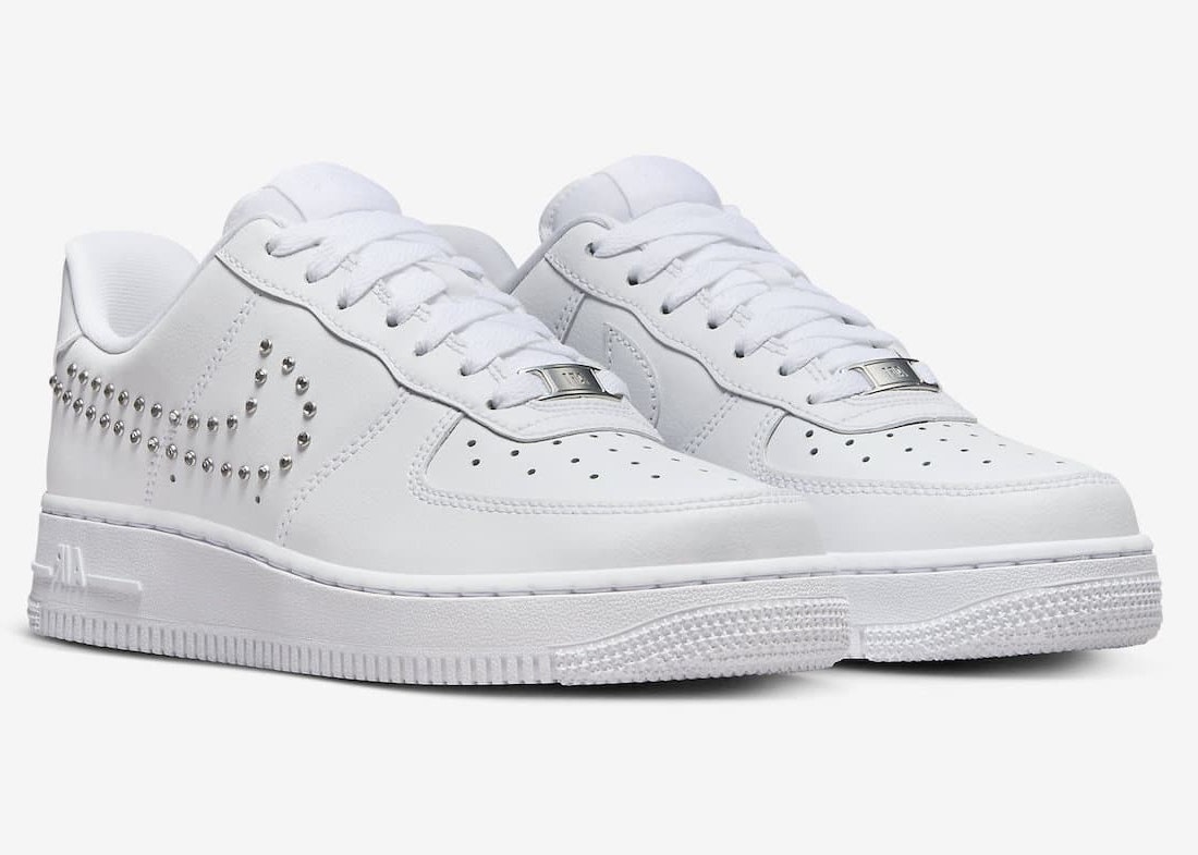 Nike Air Force 1 Low "White Chrome"