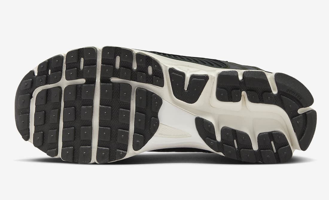 Nike Zoom Vomero 5 "Sequoia"