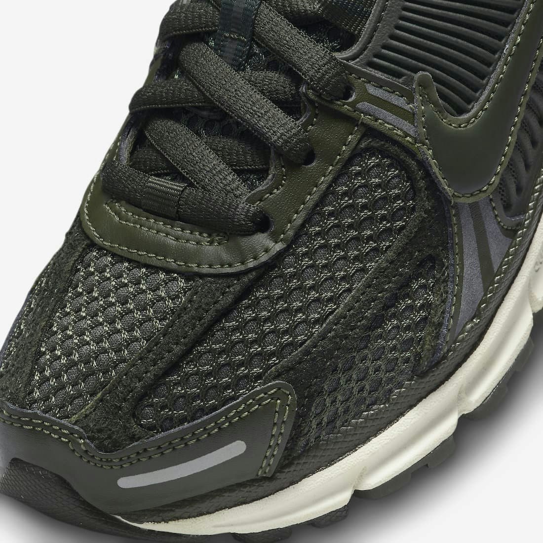 Nike Zoom Vomero 5 "Sequoia"