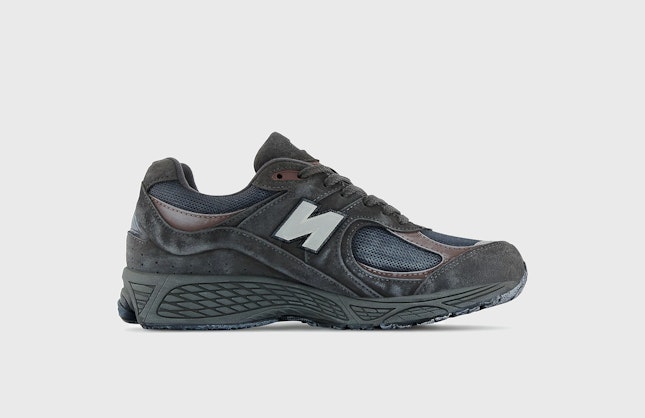 New Balance 2002R "Magnet"