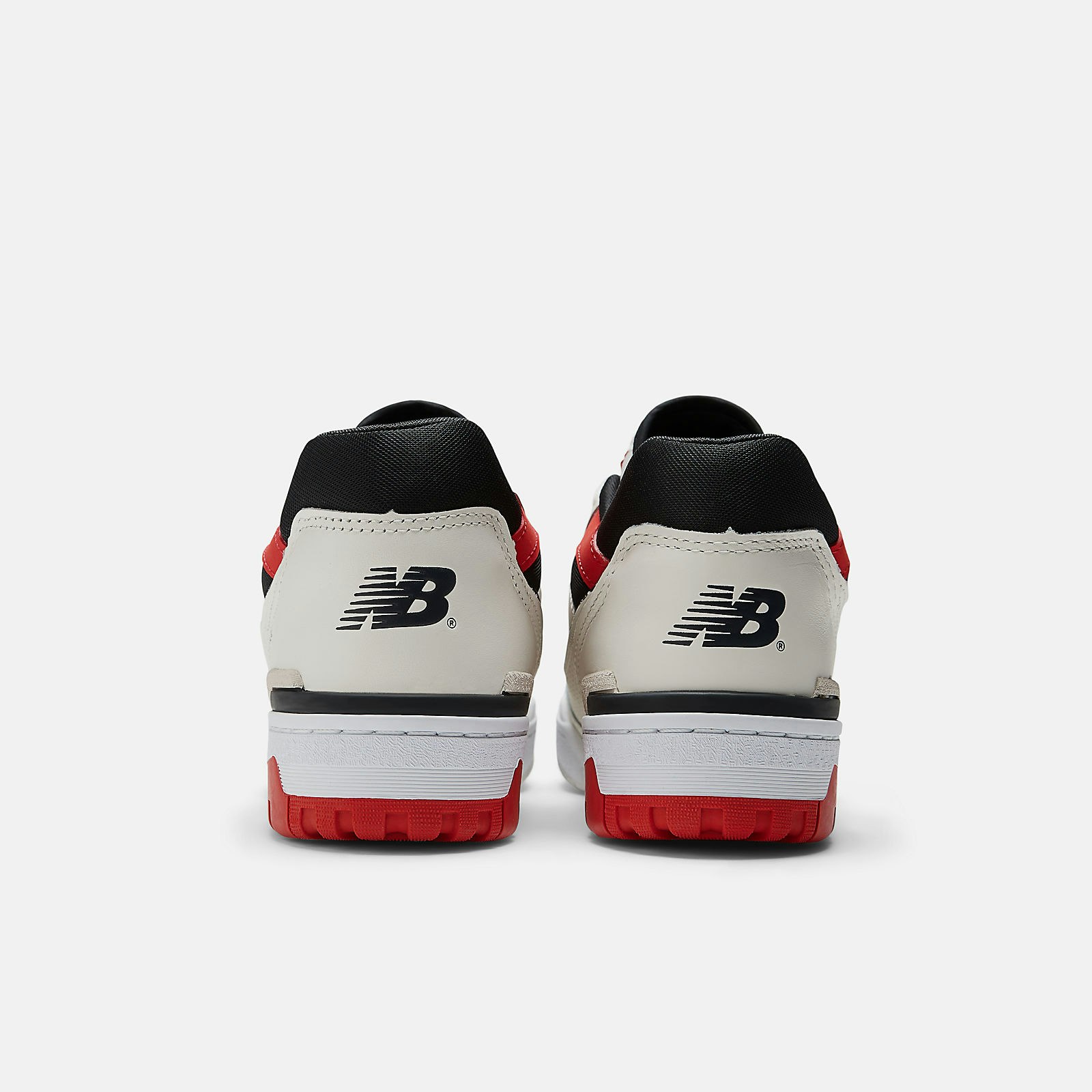 New Balance 550 "Sea Salt" (True Red)