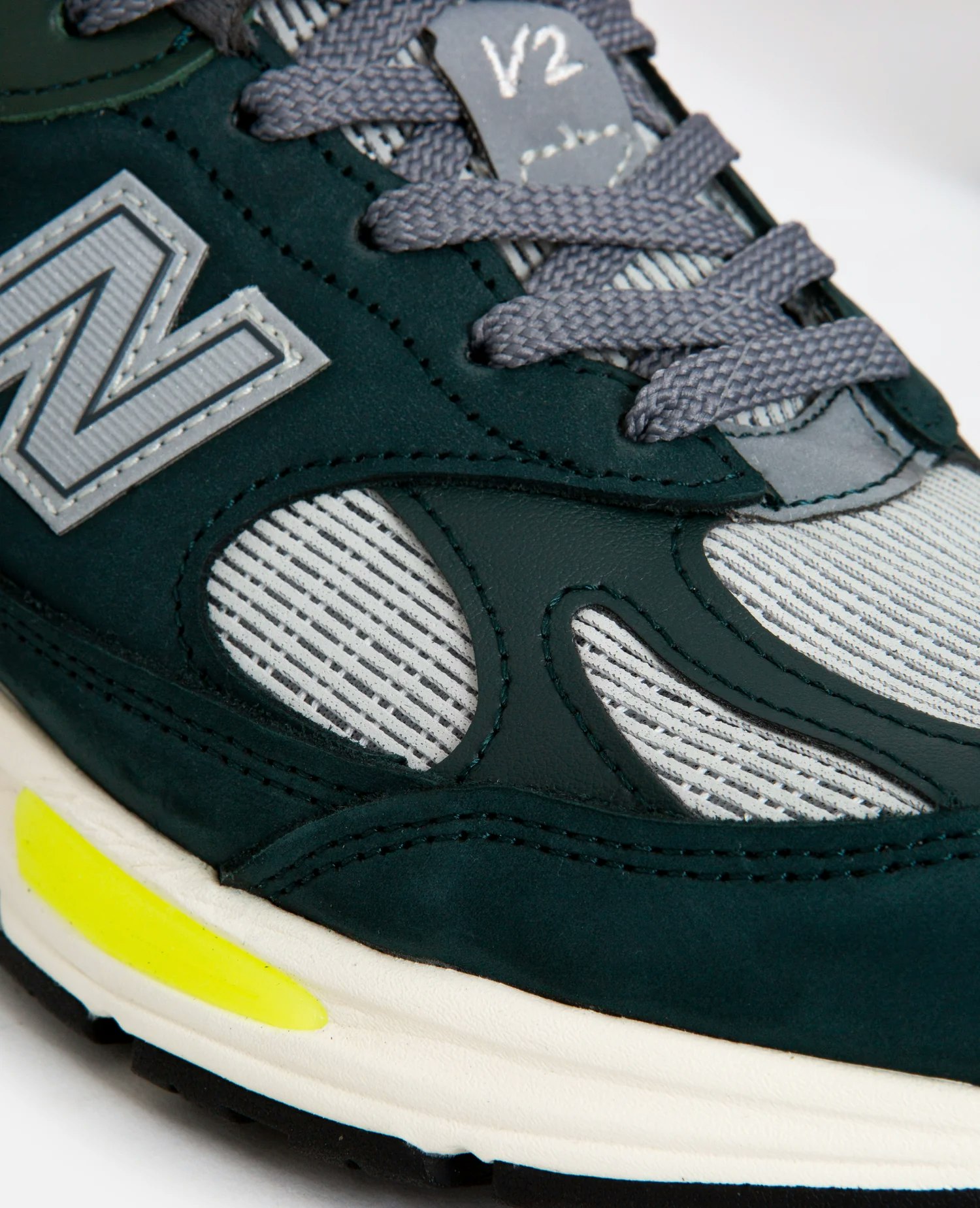 Patta x New Balance 991v2 "Made in USA" (Sea Moss)