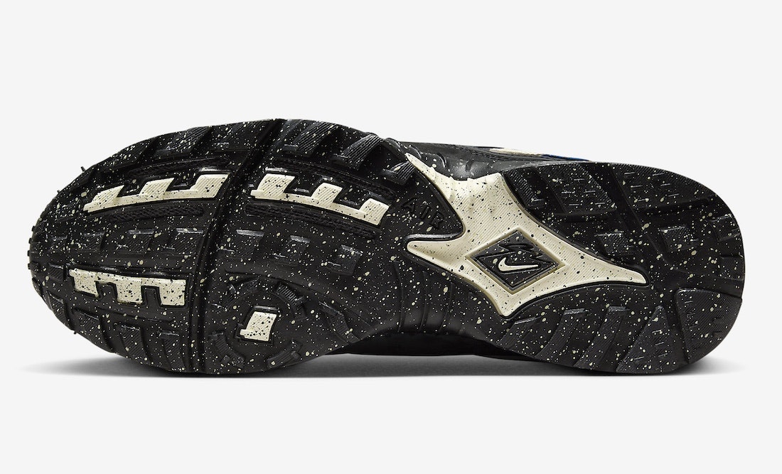 Undefeated x Nike Air Terra Humara "Black"