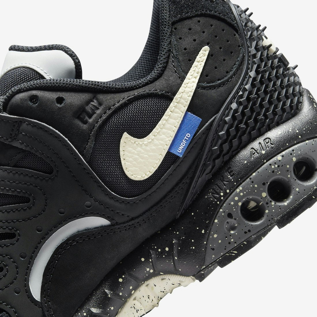 Undefeated x Nike Air Terra Humara "Black"