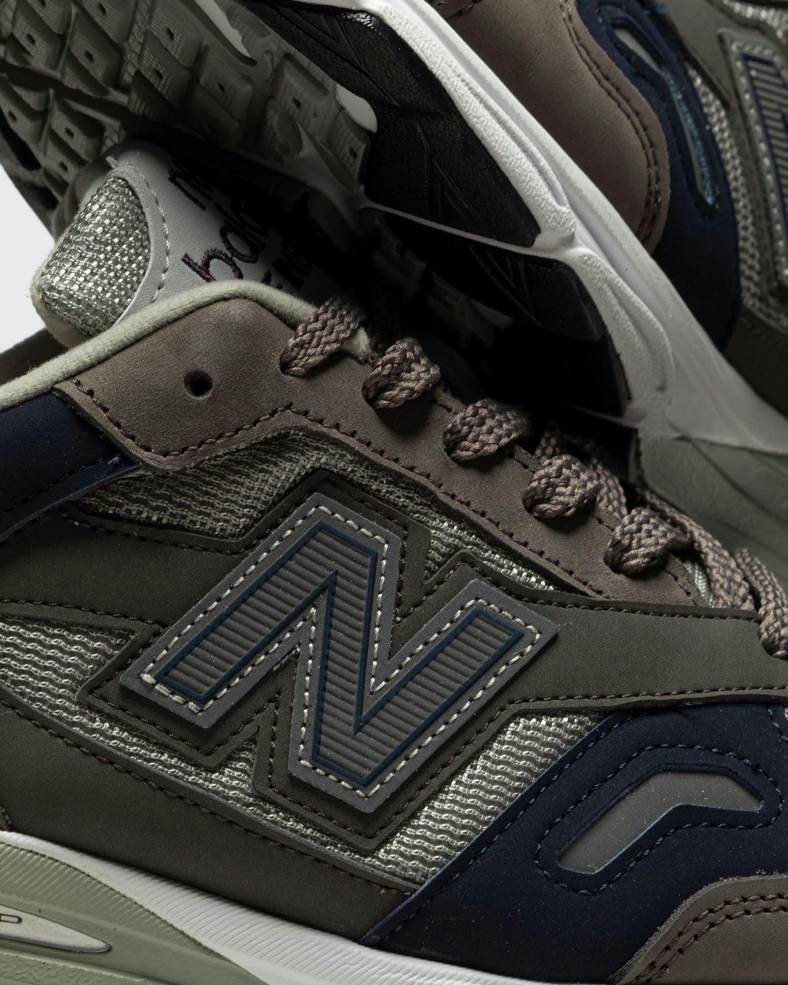 New Balance 920 "Made in UK" (Grey Black)