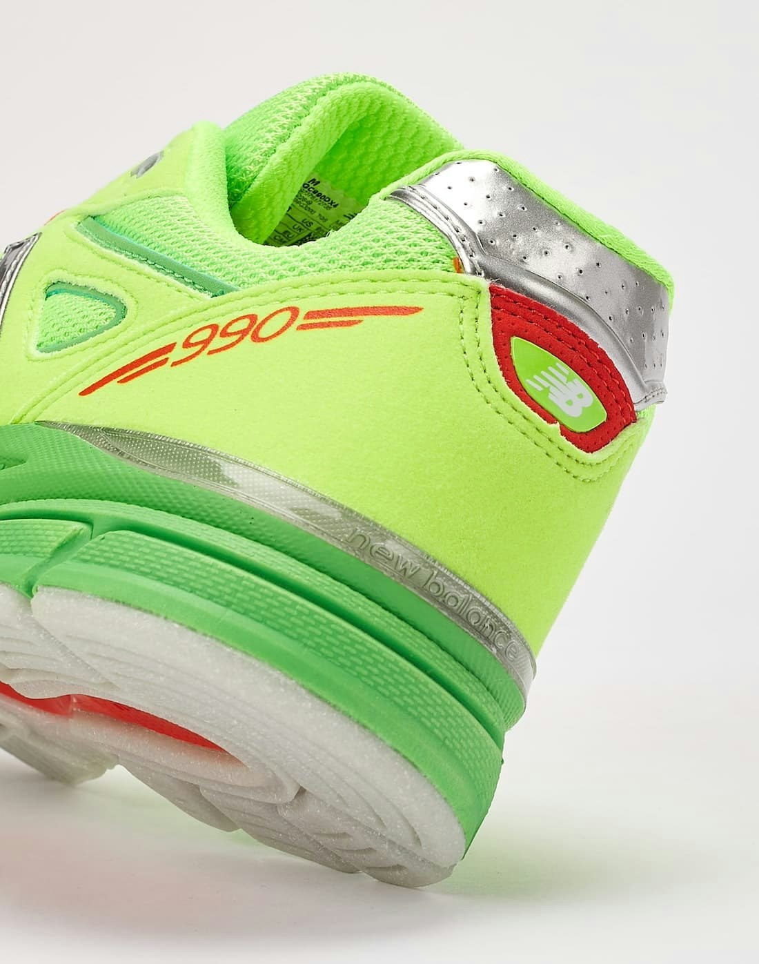DTLR x New Balance 990v4 "Festive"