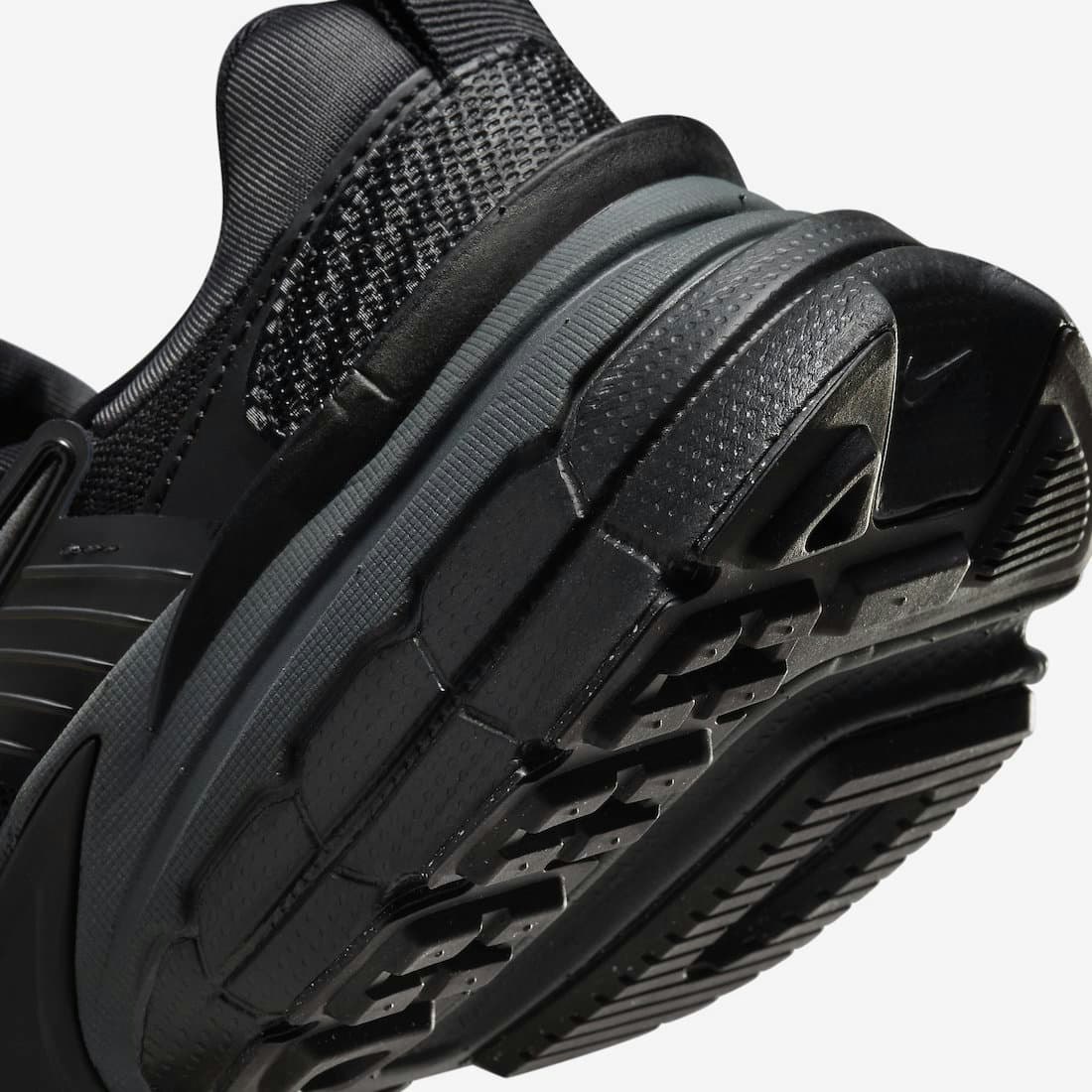 Nike Runtekk V2K "Black"