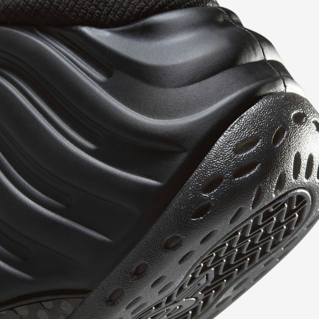 Nike Air Foamposite One "Anthracite"