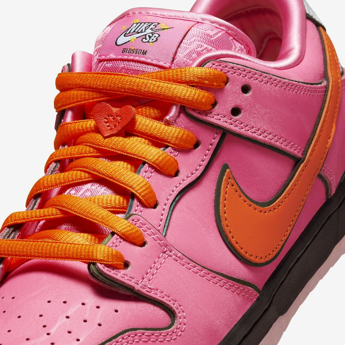 Powerpuff Girls x Nike SB Dunk Low "Blossom"