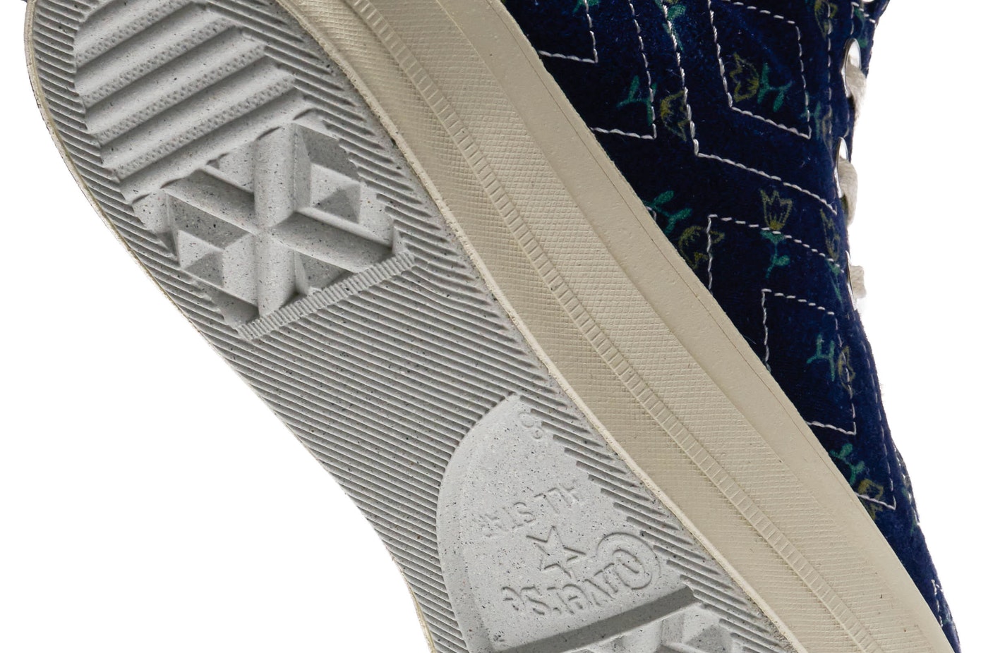 Beyond Retro x Converse Chuck 70 HI "Floral"