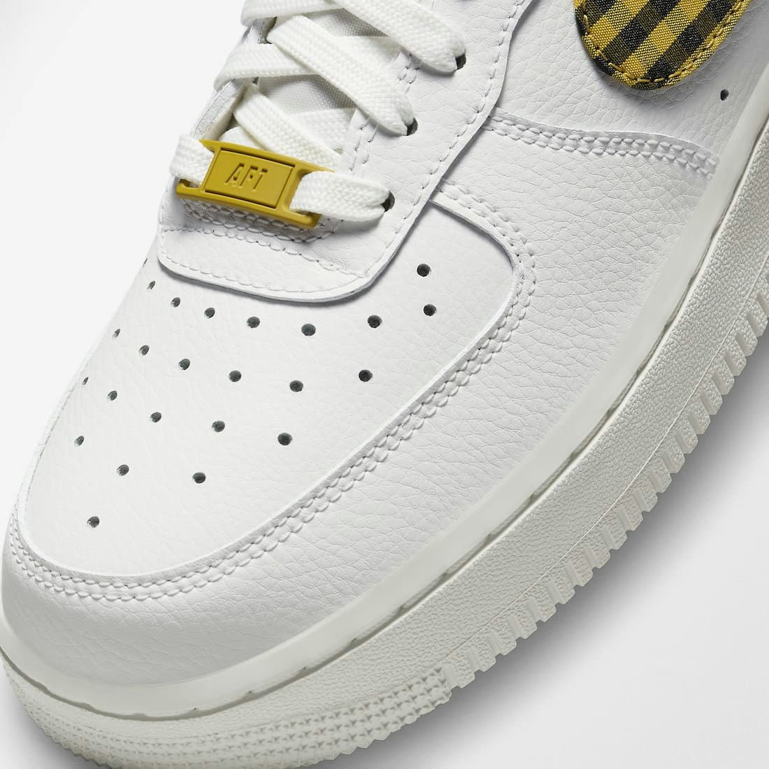 Nike Air Force 1 Low "Yellow Gingham"