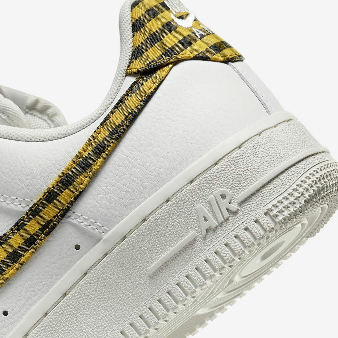 Nike Air Force 1 Low "Yellow Gingham"