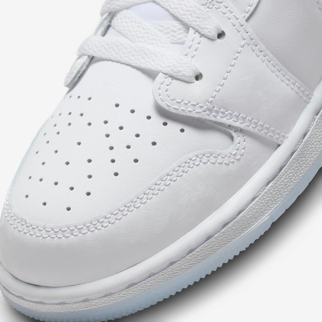 Air Jordan 1 Low GS "Glitter Swoosh"