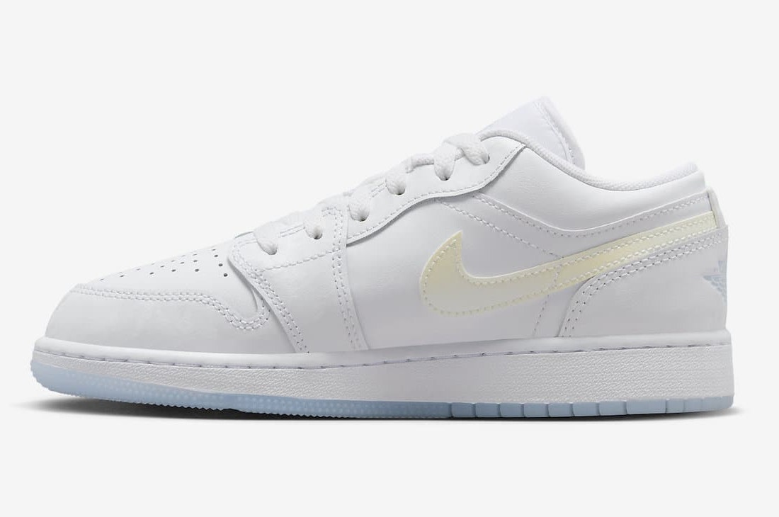 Air Jordan 1 Low GS "Glitter Swoosh"