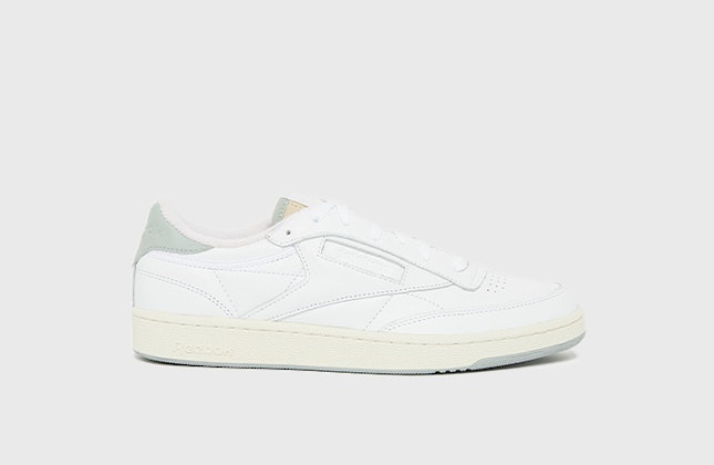 Solebox x Reebok Club C 85 Vintage "Pantone" Solebox x Reebok Club C 85 Vintage "Pantone"