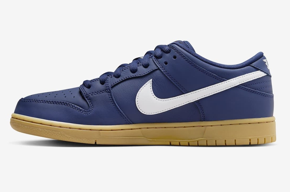 Nike SB Dunk Low "Navy Gum"