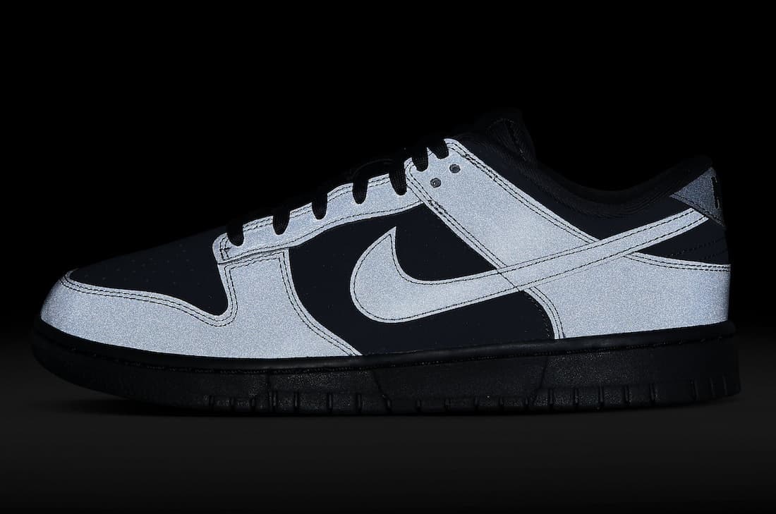 Nike Dunk Low "Cyber"