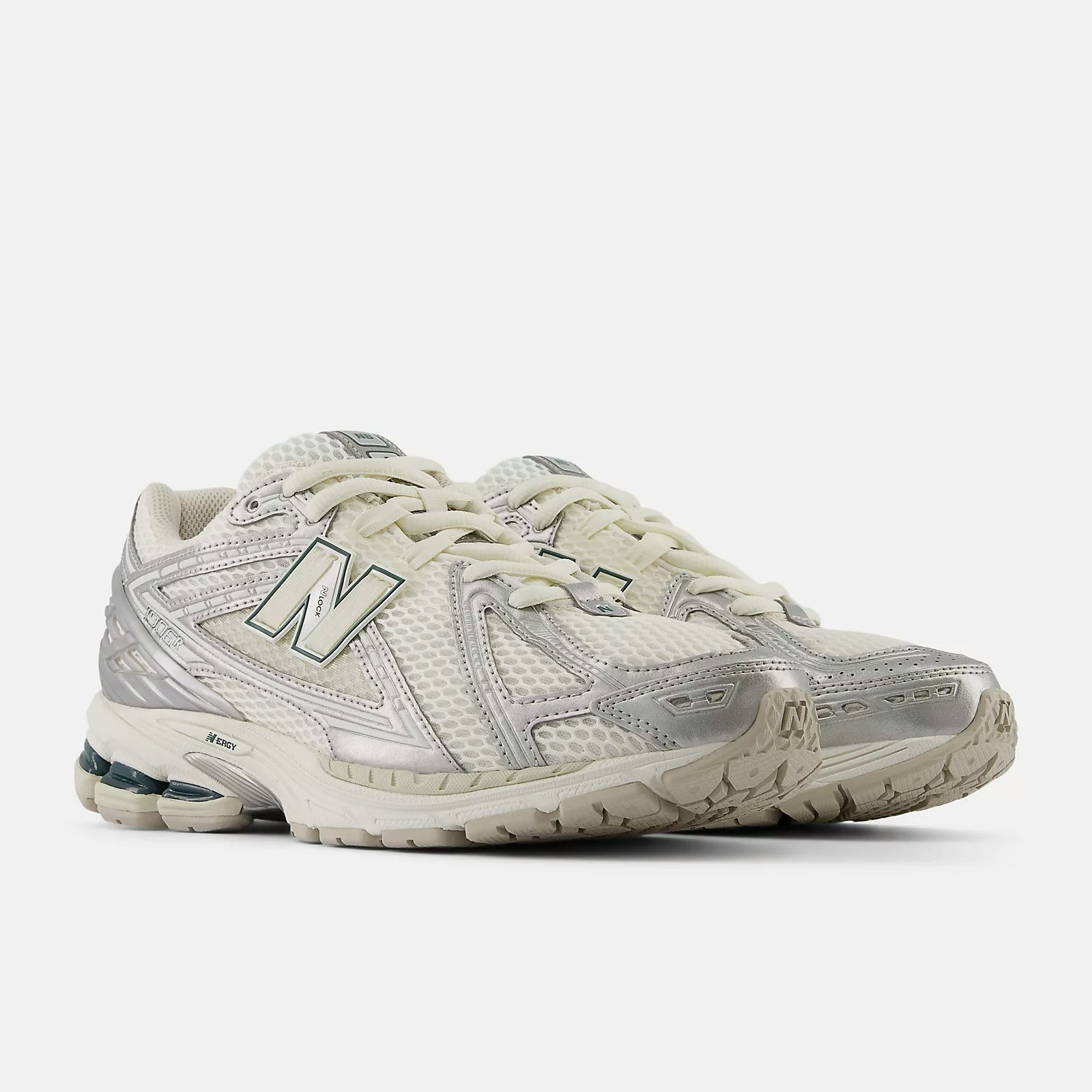 New Balance 1906R "Silver Metallic"