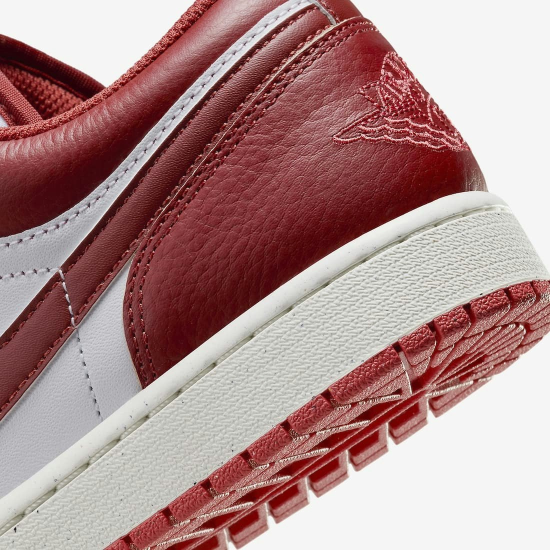 Air Jordan 1 Low "Dune Red"