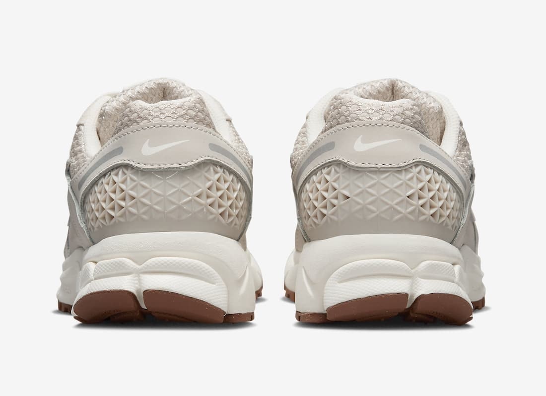 Nike Zoom Vomero 5 "Light Orewood Brown"