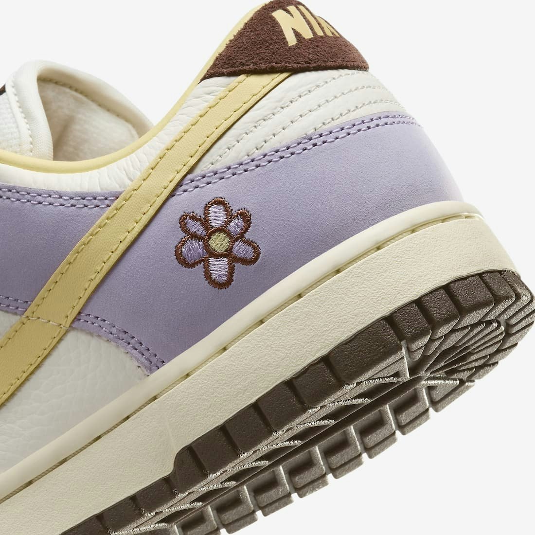 Nike Dunk Low PRM "Lilac Bloom"