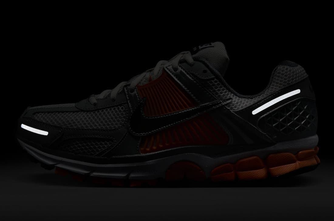 Nike Zoom Vomero 5 "Safety Orange"