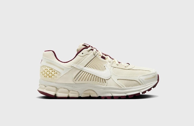 Nike Zoom Vomero 5 "Valentine’s Day" Nike Zoom Vomero 5 "Valentine’s Day"