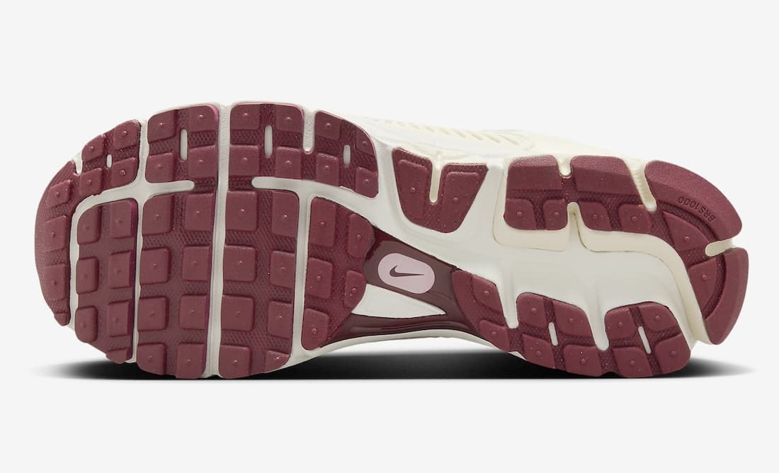 Nike Zoom Vomero 5 "Valentine’s Day"