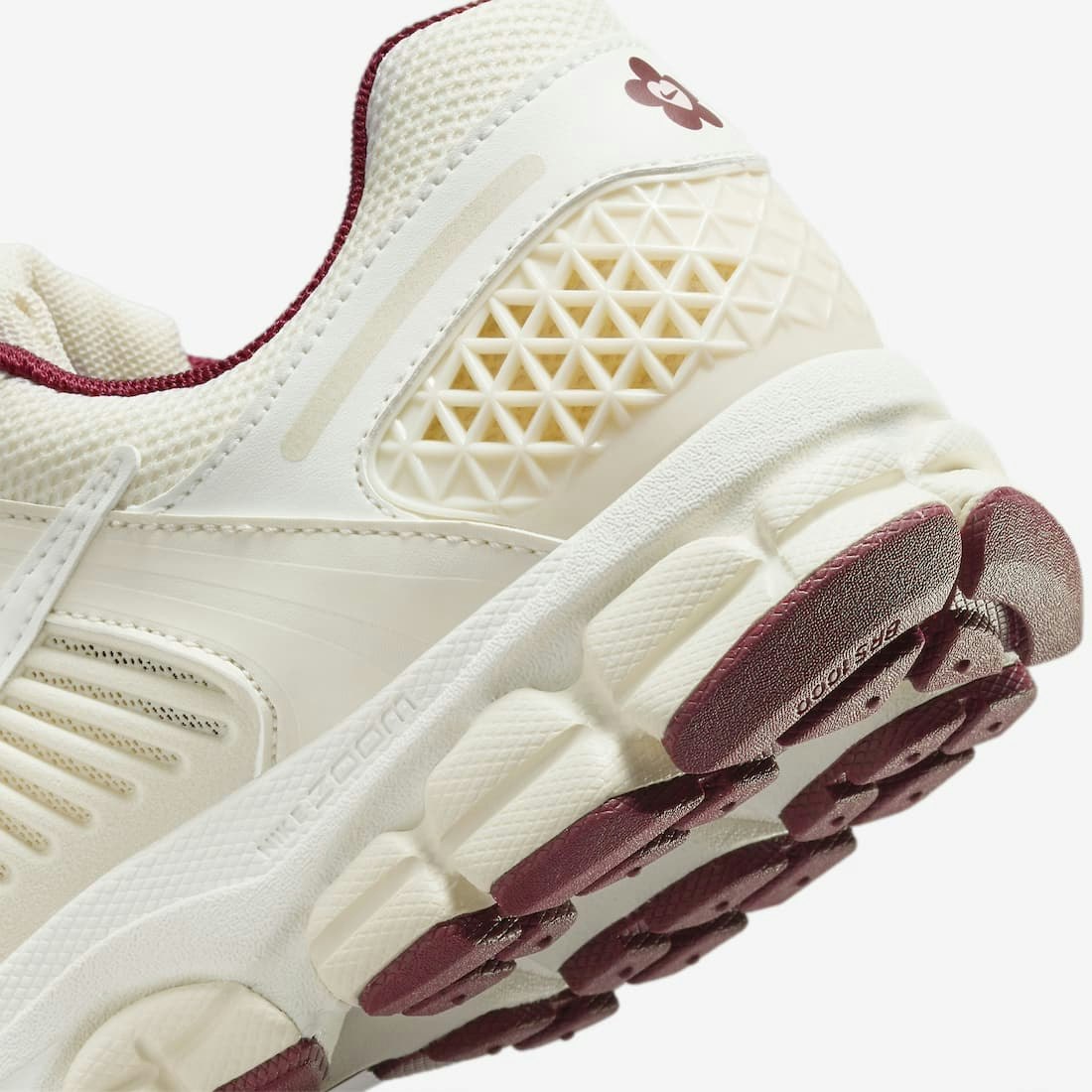 Nike Zoom Vomero 5 "Valentine’s Day"
