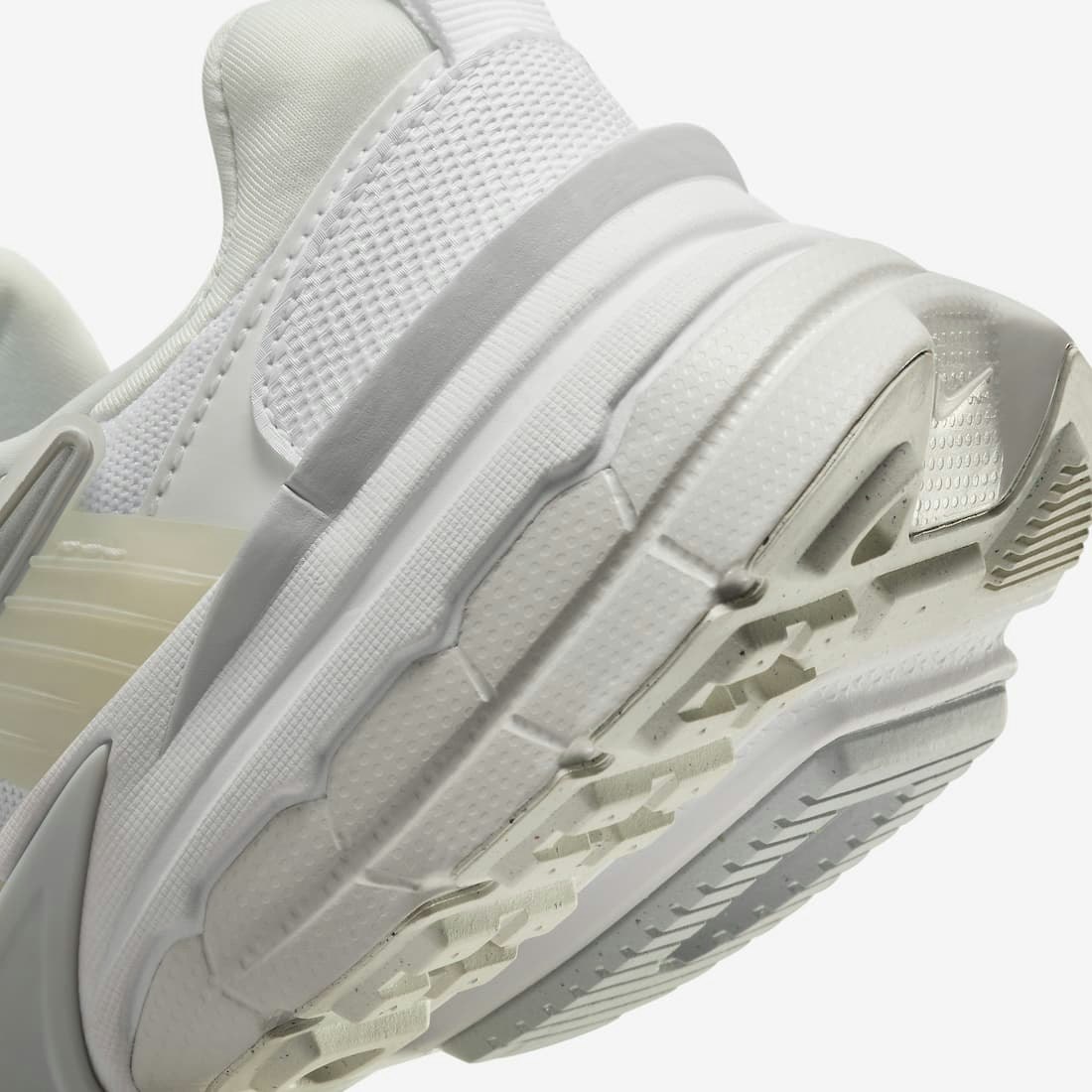 Nike Runtekk V2K "Metallic Silver"