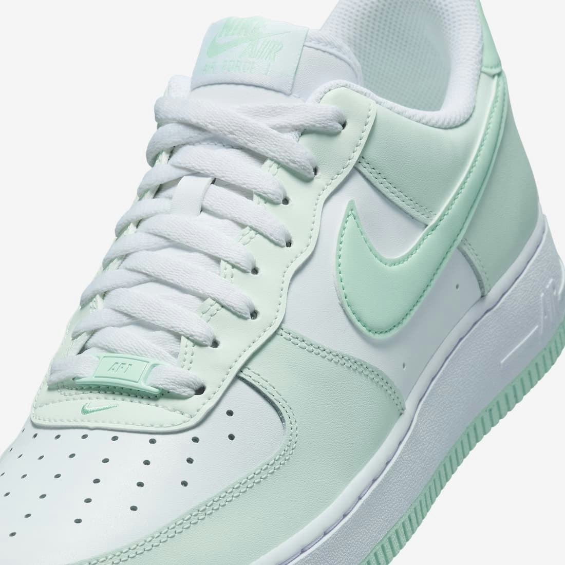 Nike Air Force 1 Low "Barely Mint"