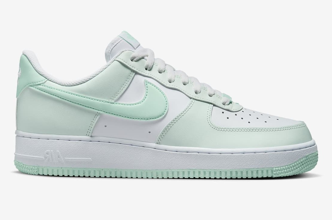 Nike Air Force 1 Low "Barely Mint"