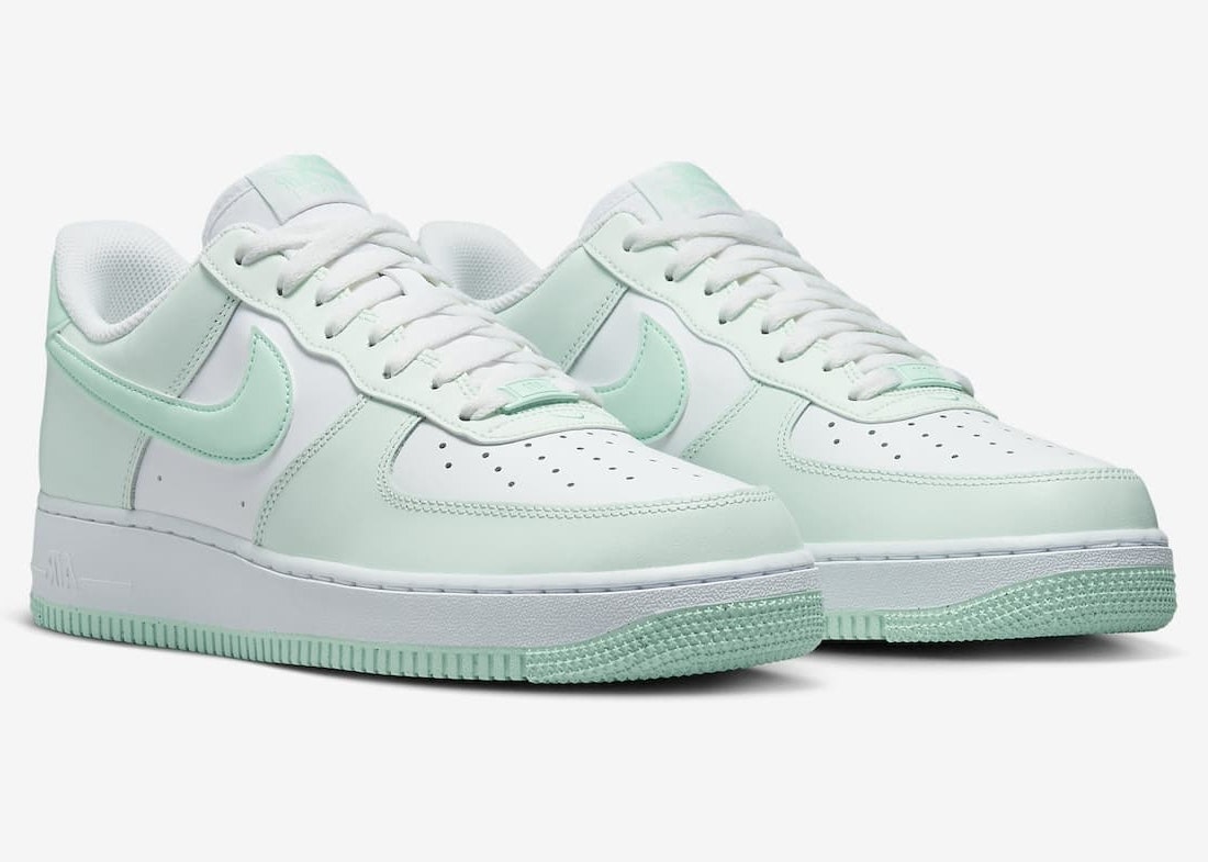 Nike Air Force 1 Low "Barely Mint"