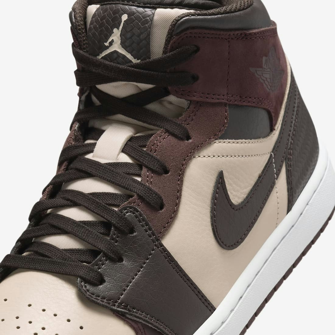 Air Jordan 1 Mid SE "Paris YMCA"