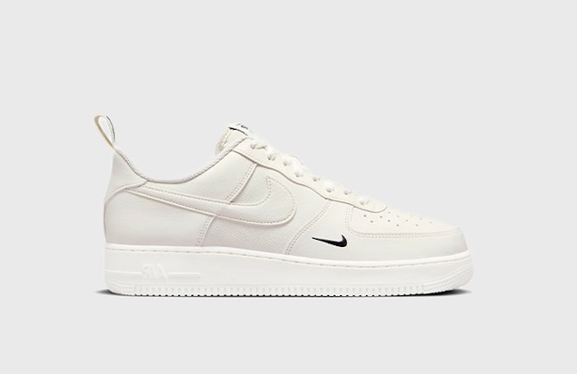 Nike Air Force 1 "Sail Black Swoosh"