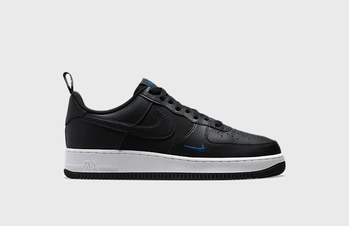 Nike air max 1 black and blue sales