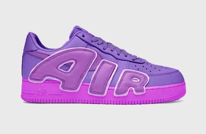Undefeated x Nike Air Force 1 Low `07 "Plum"